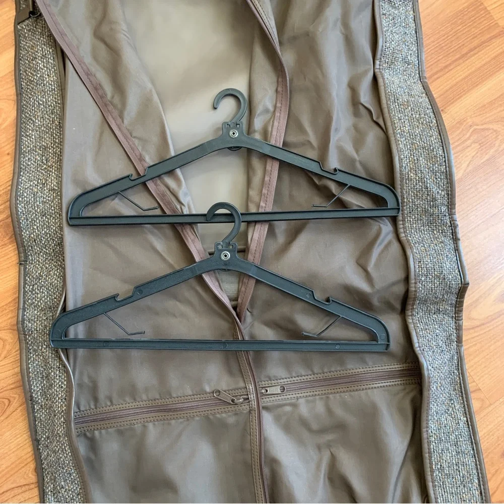 Frontier suit carrier luggage bag